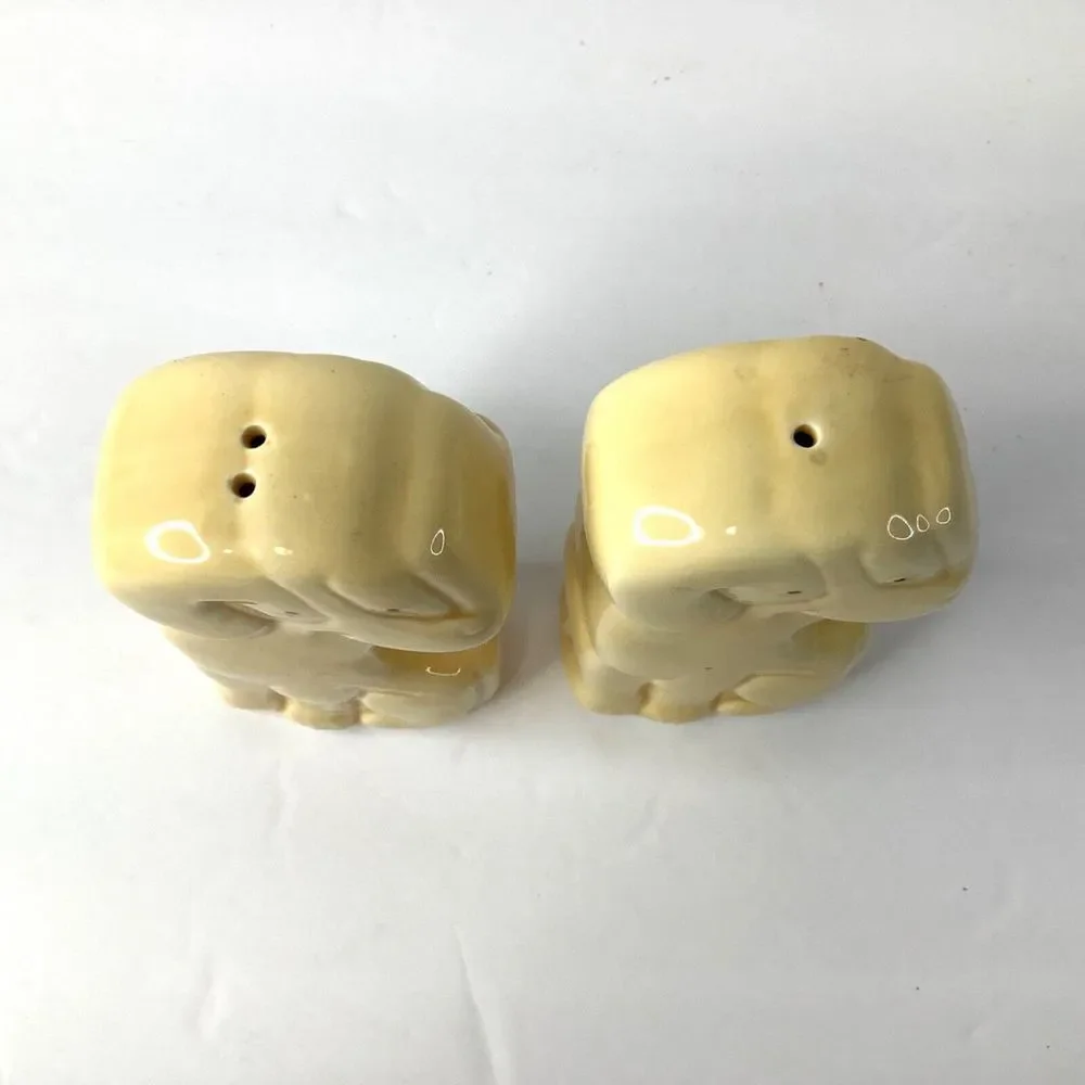 Dogs Salt and Pepper‎ Shaker Porcelain Beige Floppy Ears